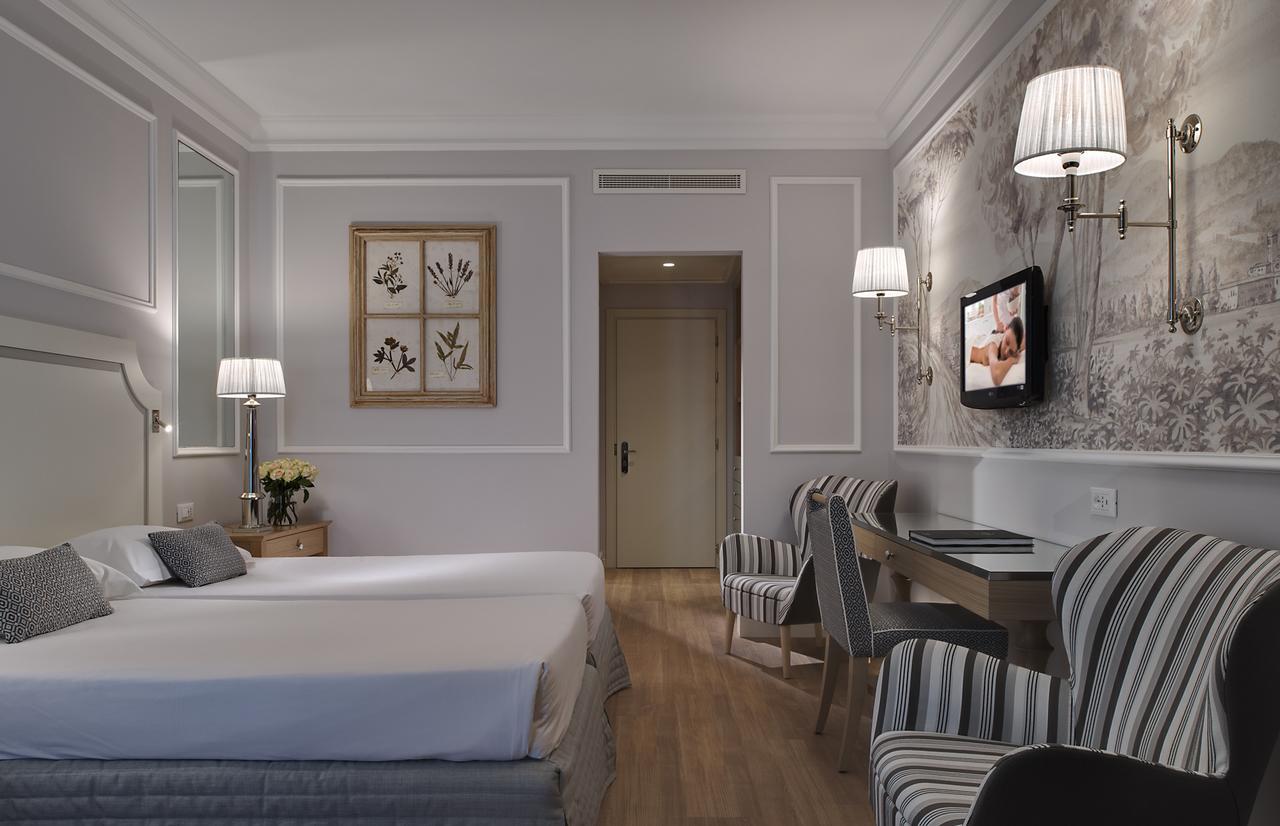 Classic Single Room Balcony